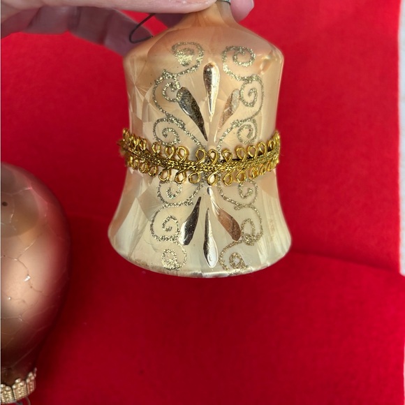 Krebs gold Christmas glass ornaments. One bell & 5 pear shaped. Shiny & frosted. - Picture 8 of 12